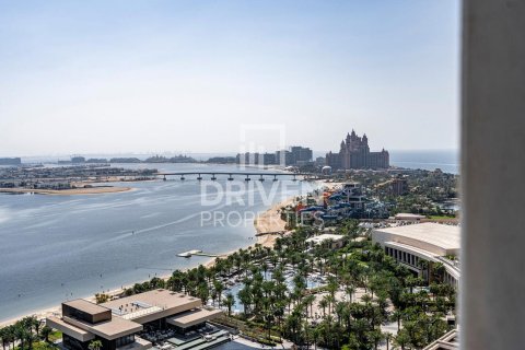 Apartment de 3 dormitorios en The Crescent, UAE No. 201319 29