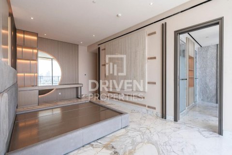 Apartment de 3 dormitorios en The Crescent, UAE No. 201319 13
