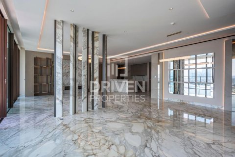 Apartment de 3 dormitorios en The Crescent, UAE No. 201319 6