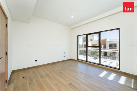4 bedrooms Townhouse in Dubai, UAE No. 184442