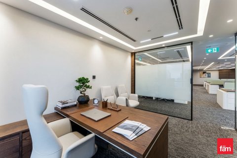 228m² Office in Dubai, UAE No. 216167 3