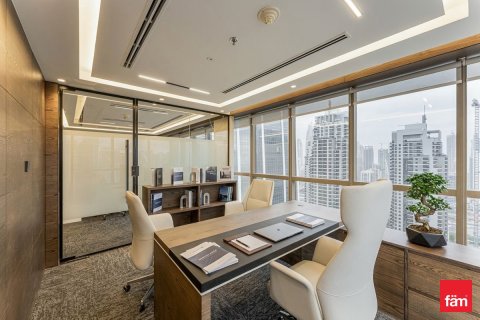 228m² Office in Dubai, UAE No. 216167