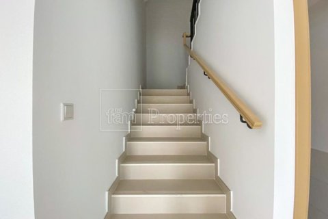 3 bedrooms Townhouse in Dubai, UAE No. 153111 13