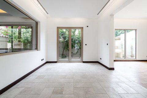 6 bedrooms Villa in Al Wasl, UAE No. 183336 8
