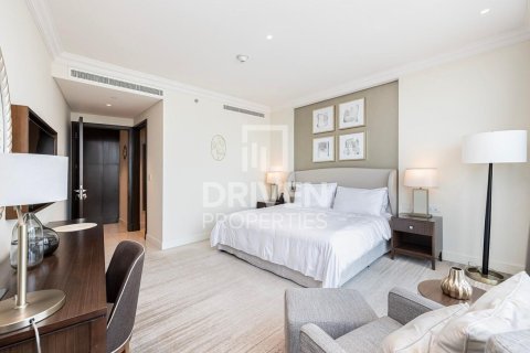 Квартира с 2 спальнями в The Address Residence Fountain Views, ОАЭ №223108 5
