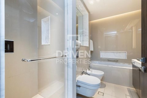 Квартира с 2 спальнями в The Address Residence Fountain Views, ОАЭ №223108 8
