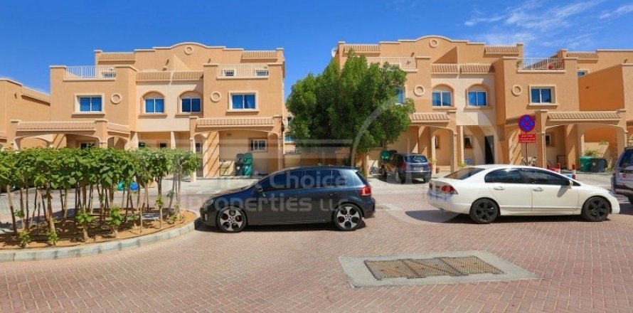 Villa de 2 chambres à Al Reef, UAE No. 172403