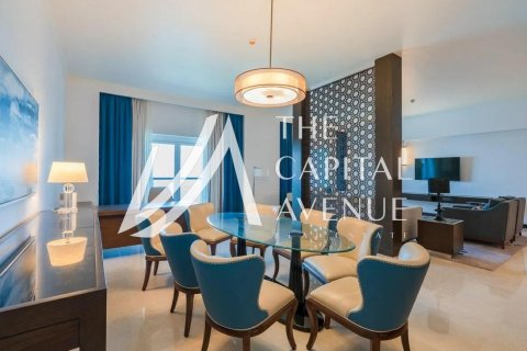 Apartment de 2 dormitorios en The Marina, UAE No. 226613 6