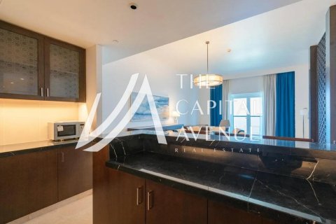 Apartment de 2 dormitorios en The Marina, UAE No. 226613 10