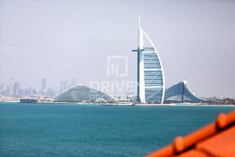 1 bedroom Apartment in The Crescent, UAE No. 220997