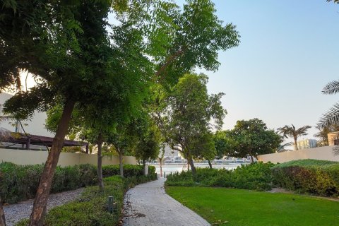 3 bedrooms Townhouse in Ras Al Khaimah, UAE No. 183764 10