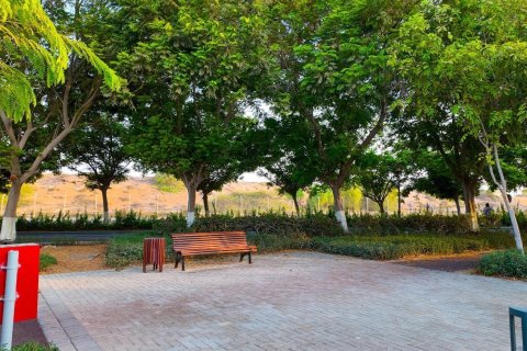 3 bedrooms Townhouse in Ras Al Khaimah, UAE No. 183764 5