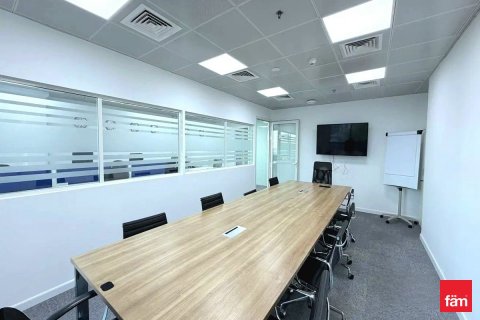 218.7m² Office in Dubai, UAE No. 216164 5