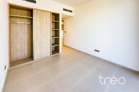 4 bedrooms Villa in Dubai, UAE No. 220770 17