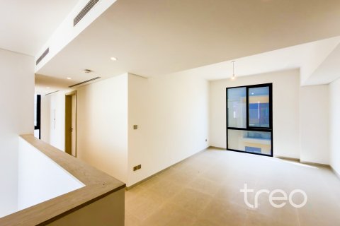 4 bedrooms Villa in Dubai, UAE No. 220770 10