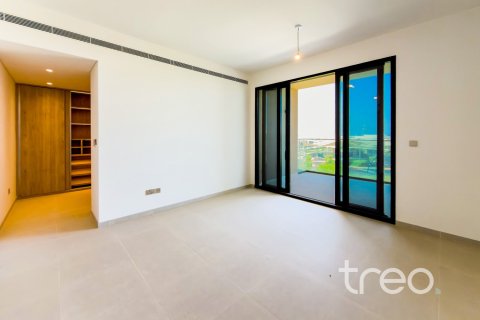 4 bedrooms Villa in Dubai, UAE No. 220770 14