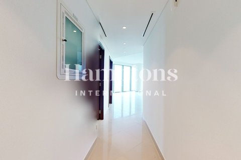 Apartment de 2 dormitorios en Boulevard Point, UAE No. 199537