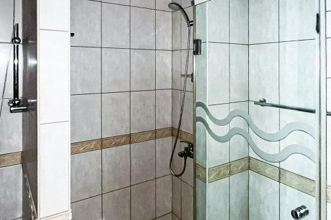 Apartment de 2 dormitorios en Motor City, UAE No. 223413 9