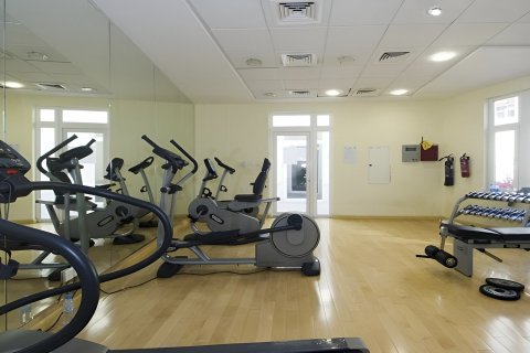 Apartment de 2 dormitorios en Motor City, UAE No. 223413 14