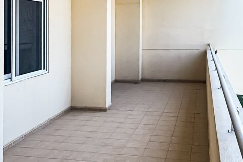 Apartment de 2 dormitorios en Motor City, UAE No. 223413 8