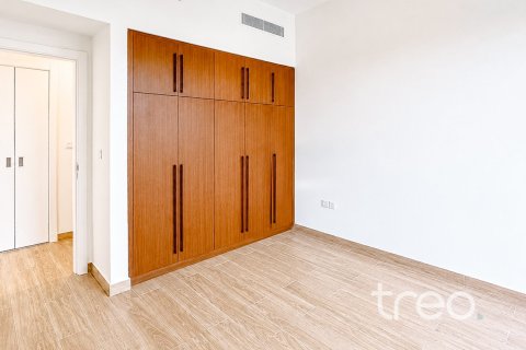Apartment de 2 dormitorios en Town Square, UAE No. 225016 6