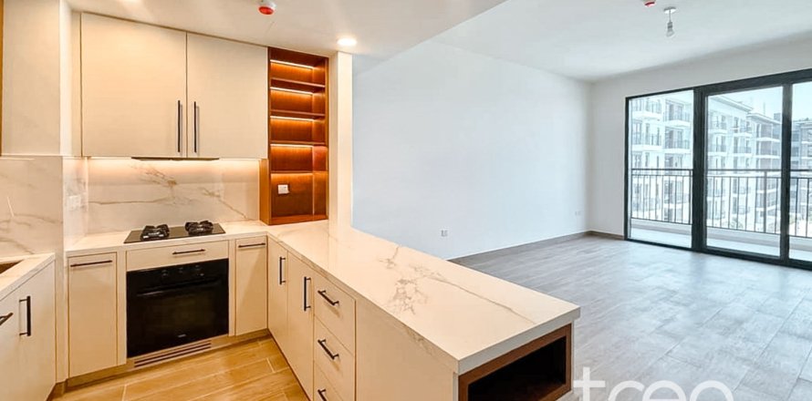 Apartment de 2 dormitorios en Town Square, UAE No. 225016
