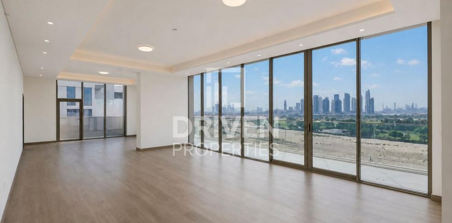 Apartment de 4 dormitorios en Dubai Festival City, UAE No. 223206