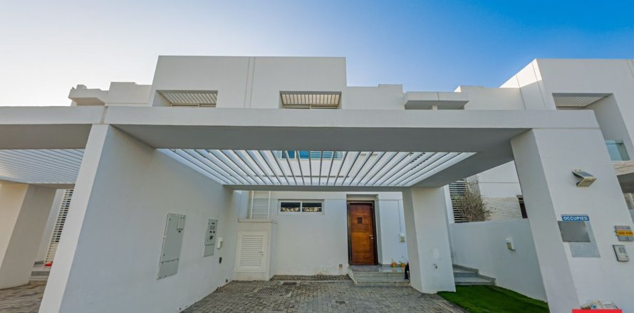 3 bedrooms Townhouse in Dubai, UAE No. 223679
