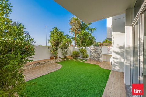3 bedrooms Townhouse in Dubai, UAE No. 223679 19