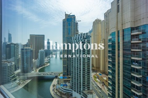 Apartment de 2 dormitorios en The Address Dubai Marina, UAE No. 223622 4