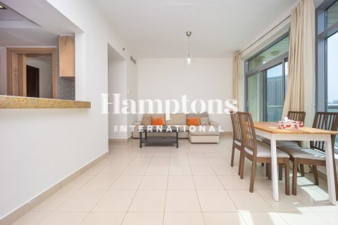 Apartment de 2 dormitorios en The Address Dubai Marina, UAE No. 223622 8