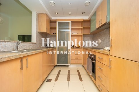 Apartment de 2 dormitorios en The Address Dubai Marina, UAE No. 223622 9