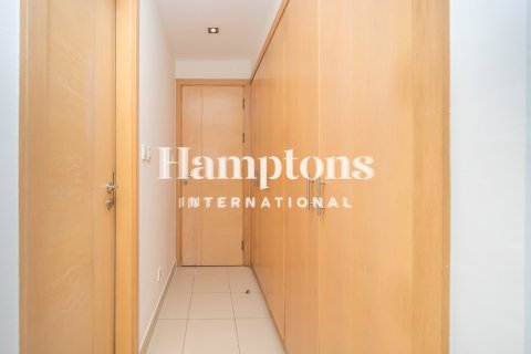 Apartment de 2 dormitorios en The Address Dubai Marina, UAE No. 223622 12
