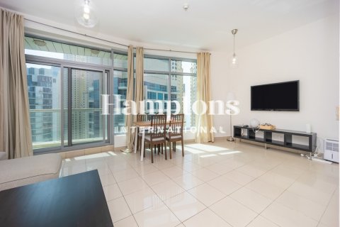 Apartment de 2 dormitorios en The Address Dubai Marina, UAE No. 223622 13
