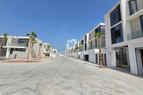 1 bedroom Apartment in Al Marjan Island, UAE No. 129436 13