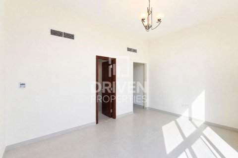 Таунхаус с 4 спальнями в District 11, ОАЭ №218627 14