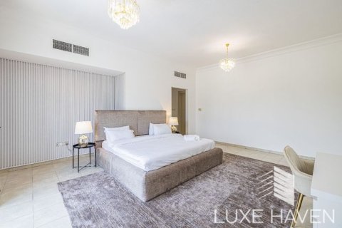 Villa de 6 dormitorios en Victory Heights, UAE No. 9860 10