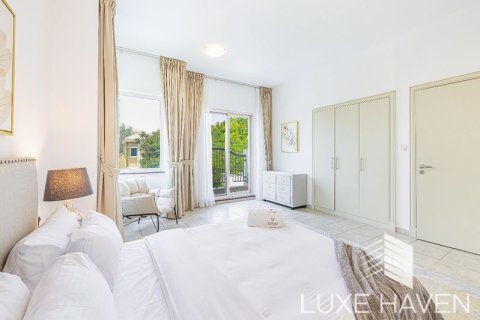 Villa de 6 dormitorios en Victory Heights, UAE No. 9860 15