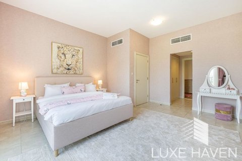 Villa de 6 dormitorios en Victory Heights, UAE No. 9860 11