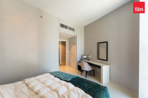 3 bedrooms Apartment in Dubai, UAE No. 215693 6