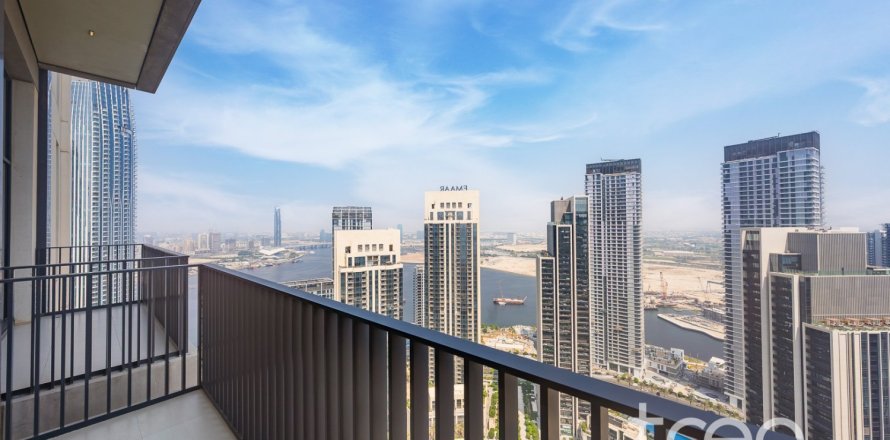 Appartement de 3 chambres à Creek Horizon, UAE No. 222757