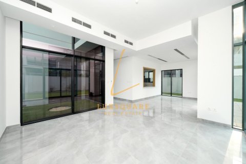 Villa de 4 dormitorios en Murooj Al Furjan, UAE No. 224313 9