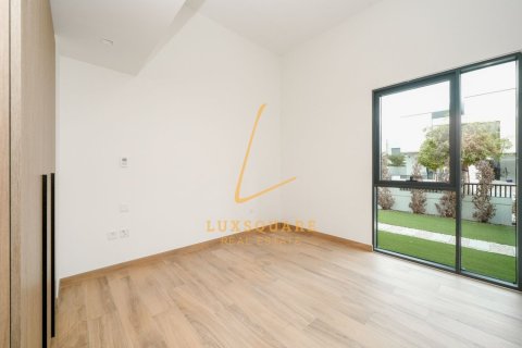 Villa de 4 dormitorios en Murooj Al Furjan, UAE No. 224313 13