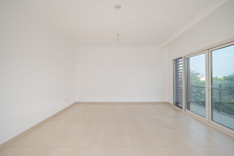 Villa de 4 chambres à Al Barsha, UAE No. 223409 8