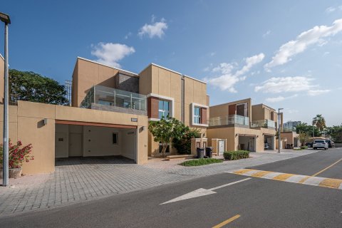 Villa de 4 chambres à Al Barsha, UAE No. 223409 4