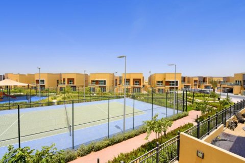 Villa de 4 chambres à Al Barsha, UAE No. 223409 5