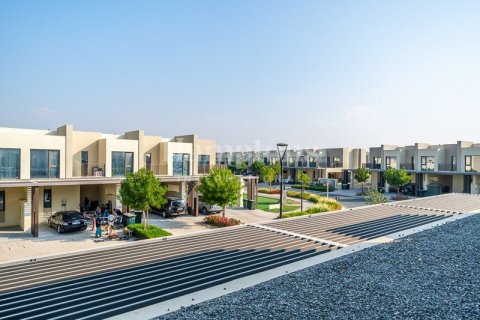 Таунхаус с 3 спальнями в Dubai South (Dubai World Central), ОАЭ №216853 4