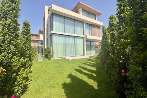 Villa de 4 chambres à Dubai, UAE No. 224659