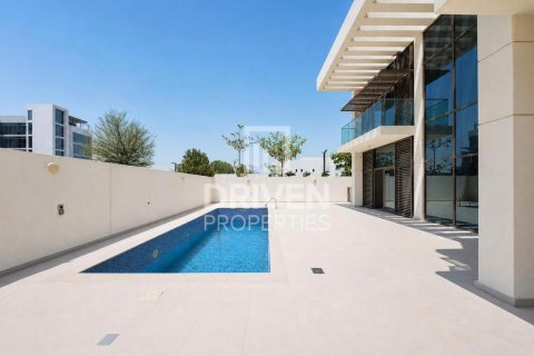 4 bedrooms Villa in District One, UAE No. 212818 26