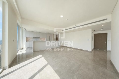 4 bedrooms Penthouse in EMAAR Beachfront, UAE No. 223055 8
